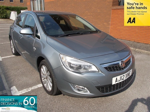 Vauxhall Astra 2.0 CDTi (165) Elite Automatic 5/Dr