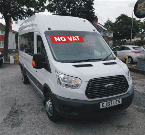Ford Transit 2.2 TDCi 125ps H3 18 Seater Trend