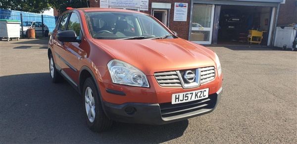 Nissan Qashqai 1.6 Visia 5 Door