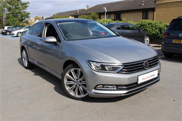 Volkswagen Passat 2.0 Tdi Gt 4Dr [Panoramic Roof]