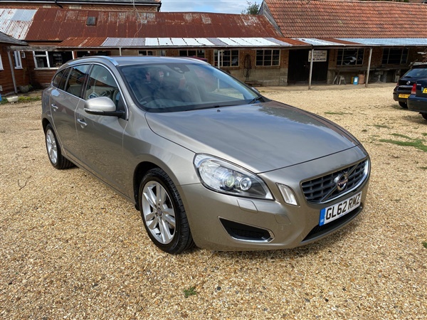 Volvo V D2 SE Lux 5dr