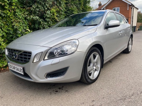 Volvo V D3 SE LUX AUTOMATIC - FULL SERVICE HISTORY