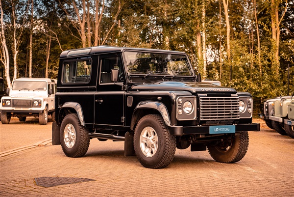Land Rover Defender XS STATION WAGON