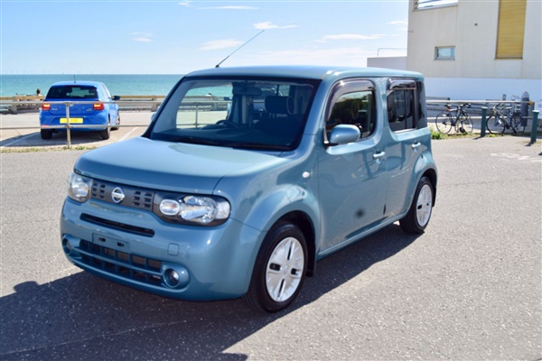 Nissan Cube only  miles STUNNING CAR Auto