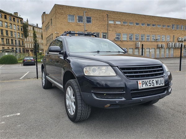 Volkswagen Touareg 2.5 TDI SE Sport 5dr Auto