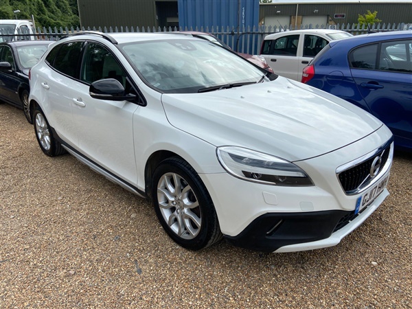 Volvo V D4 Pro Cross Country Auto (s/s) 5dr