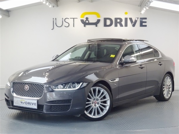 Jaguar XE PORTFOLIO Auto