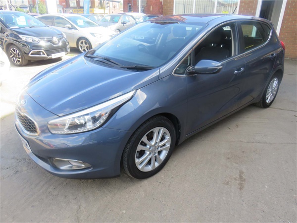 Kia Ceed 1.6 CRDi 2 5dr