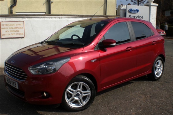 Ford KA ps Zetec 5dr - 9k miles