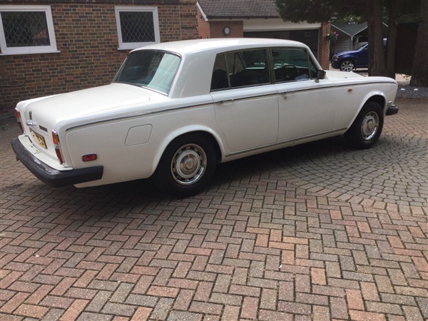 Rolls-Royce Silver Shadow Series 2