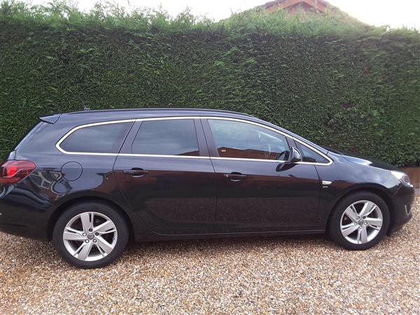 Vauxhall Astra 1.6 CDTi 16V ecoFLEX SRi 5dr ESTATE