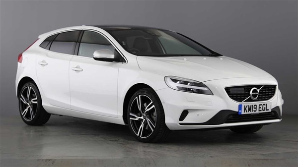 Volvo V40 (Xenium Pack, Winter Pack, Intellisafe Pro) Auto