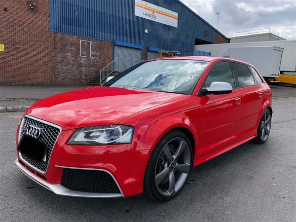 Audi RS3 2.5T FSI RS3 Quattro S Tronic