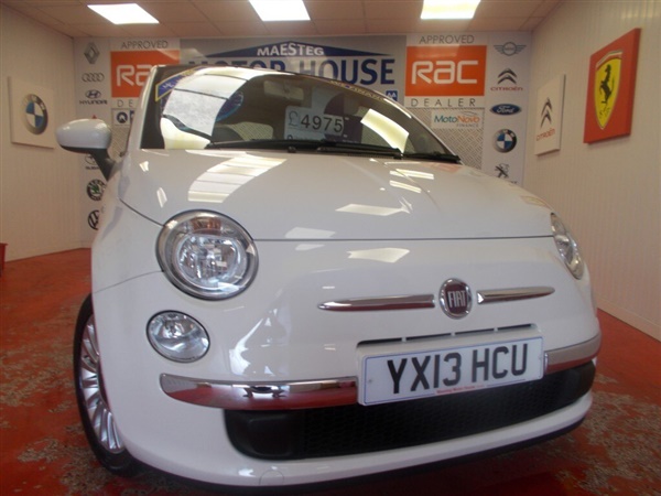 Fiat 500 LOUNGE (ONLY  MILES) FREE MOTS AS LONG AS YOU