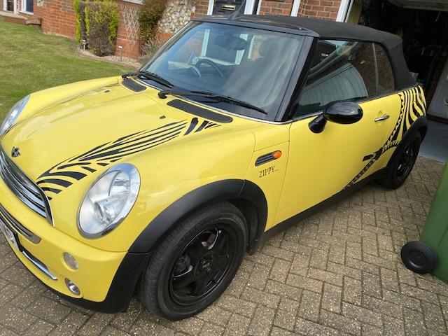 Mini One Convertible (roof not working)