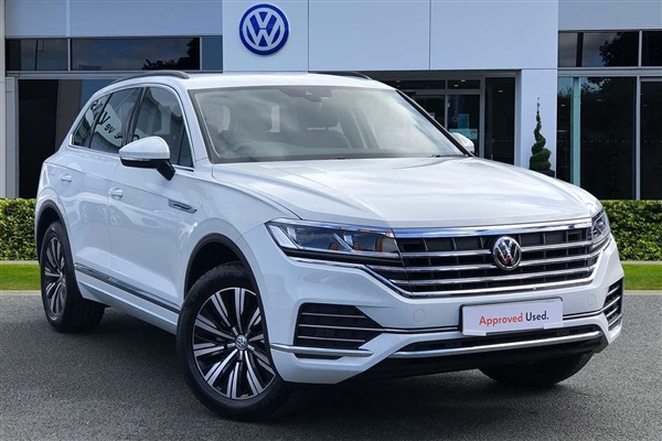 Volkswagen Touareg 3.0TDI (231ps) SEL Tech 4Motion 5dr - TOW