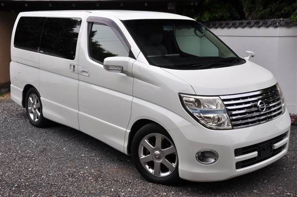 Nissan Elgrand Highway Star White Leather Auto