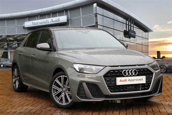 Audi A1 Sportback S line 30 TFSI 116 PS 6-speed