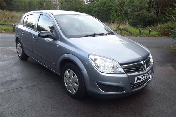 Vauxhall Astra 1.8 i 16v Life 5dr Auto