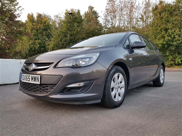 Vauxhall Astra 1.6 CDTi ecoFLEX Design Sport Tourer (s/s)