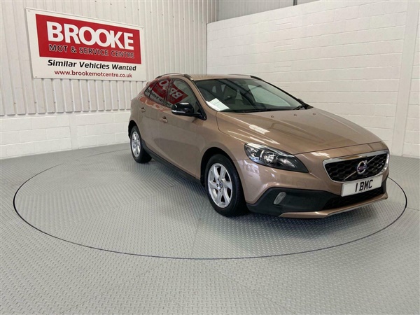 Volvo V40 D3 Cross Country SE