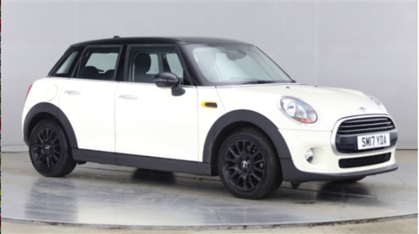 Mini Hatch 1.5 Cooper D 5dr [Pepper Pack]