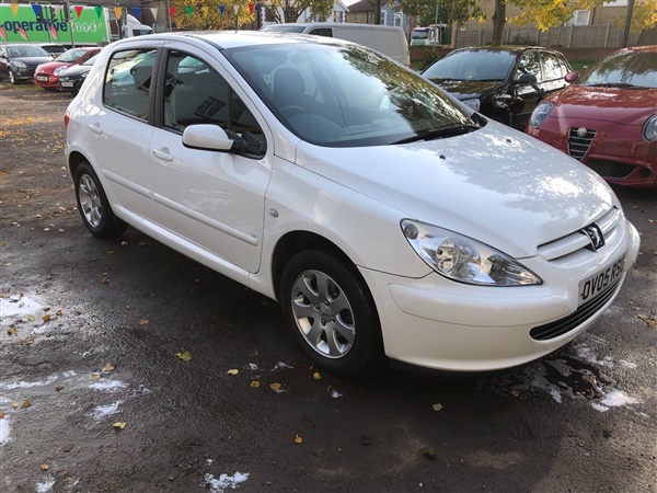 Peugeot  HDi 90 S [AC] 5dr