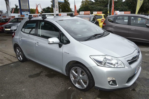 Toyota Auris 1.8 VVTi Hybrid T Spirit CVT Auto