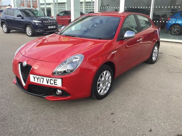 Alfa Romeo Giulietta 1.6 JTDM- Super 5dr [Lusso] Manual