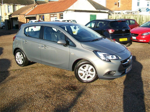 Vauxhall Corsa 1.4 Design 5dr Auto,Only 17k with full
