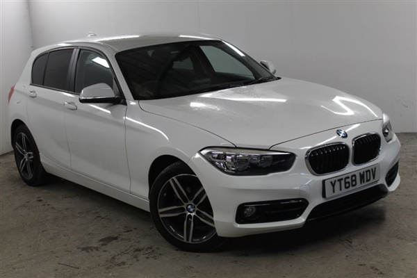 BMW 1 Series 118i [1.5] Sport 5dr [Nav/Servotronic]