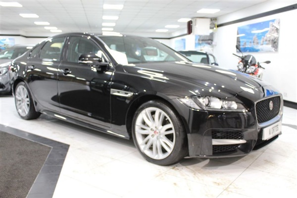 Jaguar XF 2.0 D R-SPORT 4d AUTO 177 BHP