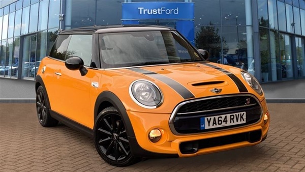 Mini Hatch 2.0 Cooper S 3dr [Chili Pack] WITH HEADS UP