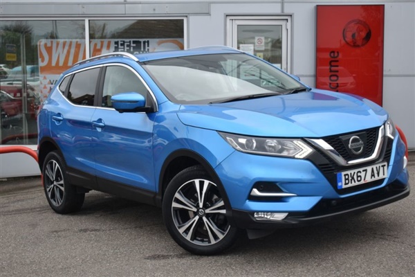 Nissan Qashqai 1.2 DiG-T N-Connecta 5dr Hatchback