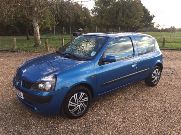 Renault Clio 1.5 dCi 65 Expression * Long MOT until 29th of