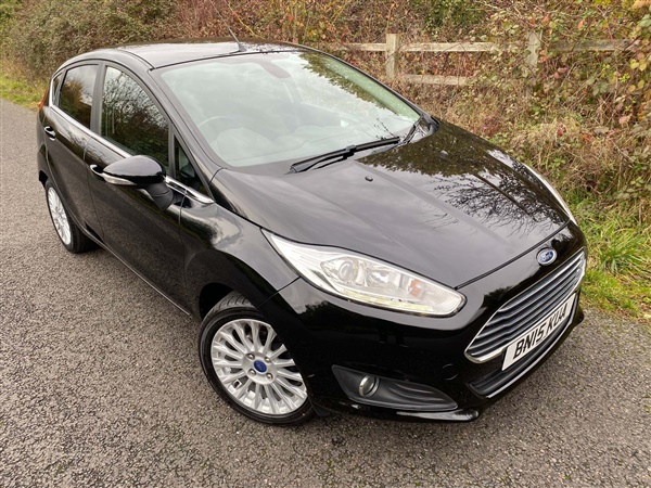 Ford Fiesta 1.0 EcoBoost Titanium (s/s) 5dr