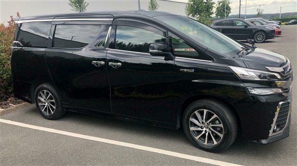Toyota Vellfire 7 seater LEATHER MPV POWER DOORS dubbed
