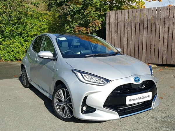 Toyota Yaris 1.5 Hybrid Excel 5dr CVT [Panoramic Roof] Auto
