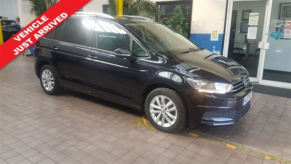 Volkswagen Touran 1.6 SE FAMILY TDI BLUEMOTION TECHNOLOGY