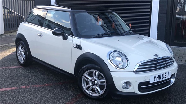 Mini Hatch 1.6 Cooper [dr