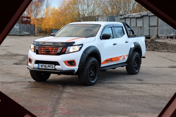 Nissan Navara Seeker Tungsten Double Cab Pick with 5k style