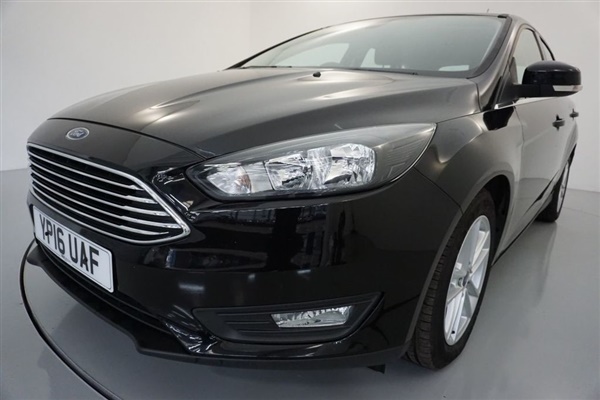 Ford Focus 1.5 ZETEC TDCI 5d 118 BHP-2 OWNER CAR-0 ROAD