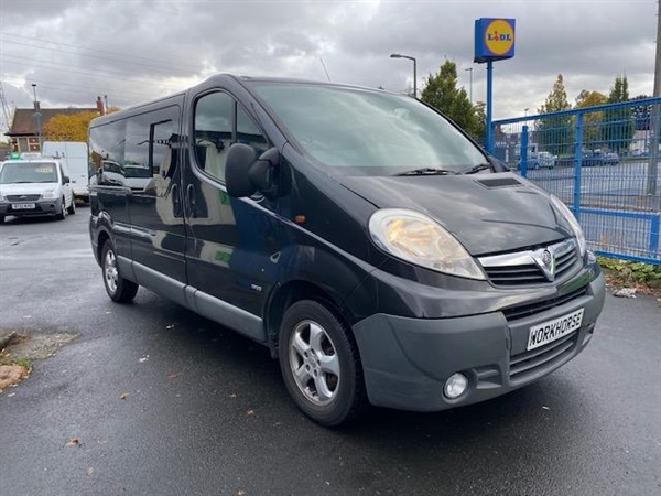 Vauxhall Vivaro 2.0CDTI [115PS] Combi 9 Seater 2.9t Tecshift