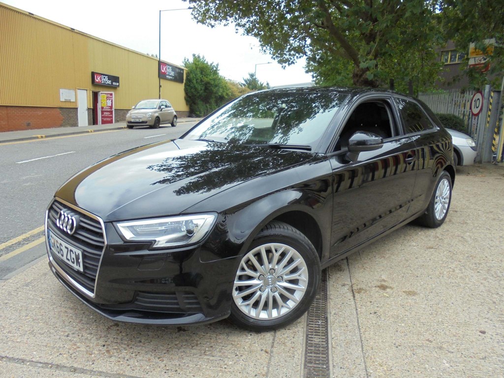  Audi A3 1.6 TDI SE Technik S Tronic 3dr SAT/NAV,FULL