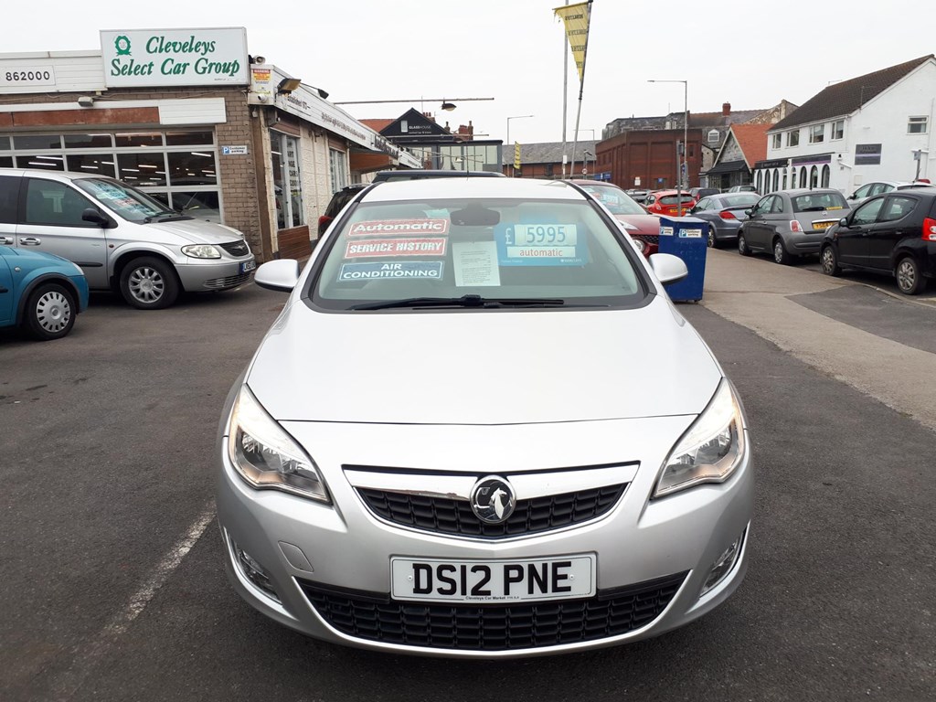  Vauxhall Astra 1.6 SE Automatic 5-Door From £ +