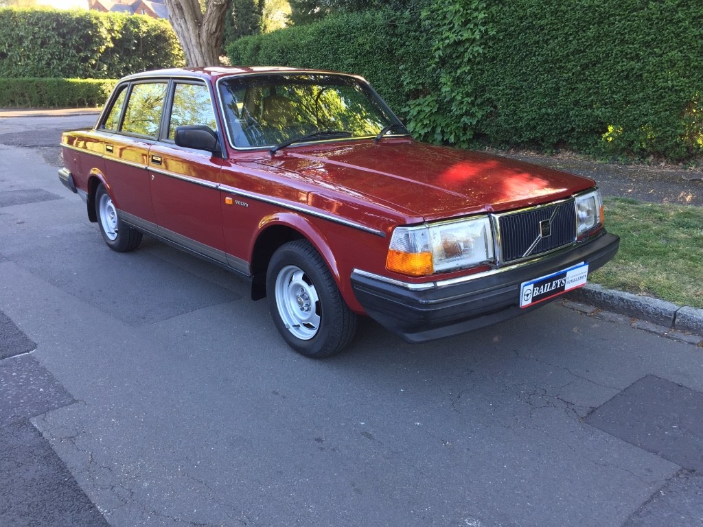  Volvo 240 GL 2.0i Automatic With Very Low Mileage & FSH