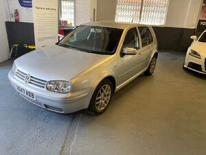 Volkswagen Golf  in High Wycombe | Friday-Ad
