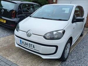 Volkswagen Up!  in Cowes | Friday-Ad