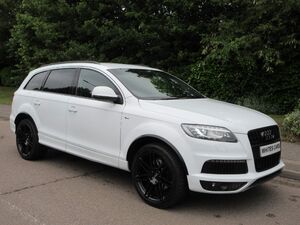 Audi Q in Harlow | Friday-Ad