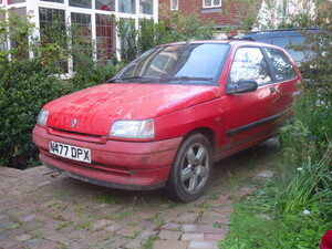 Renault Clio  - Classic Car in Epping | Friday-Ad